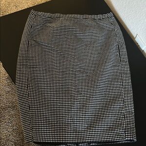 Merona Black and White Pencil Skirt Knee-Length Work